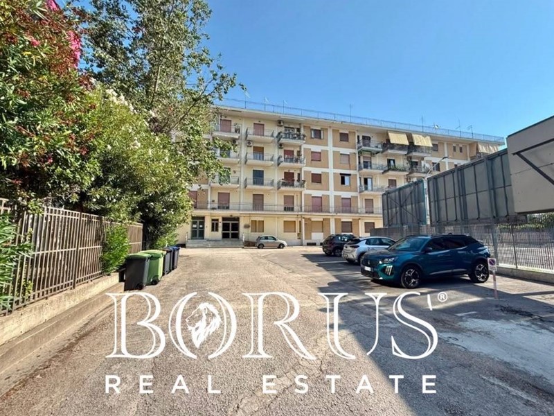 Quadrilocale in Vendita a Caserta, 240'000&euro;, 120 m²