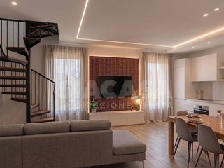 Trilocale in Vendita a Cornate d'Adda, 160'000&euro;, 92 m²