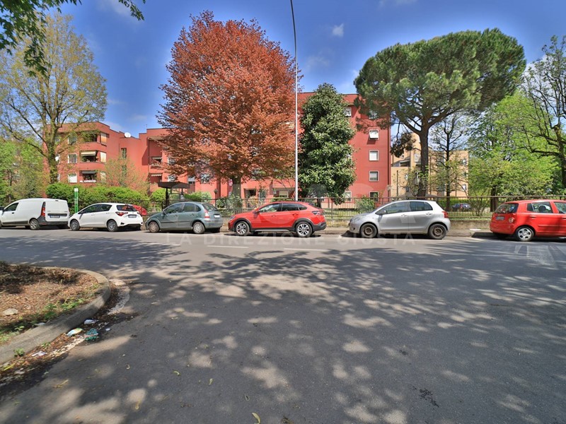 Trilocale in Vendita a Arcore, 215'000&euro;, 101 m²