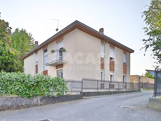 Appartamento in Vendita a Capriate San Gervasio, 258'000&euro;, 158 m²