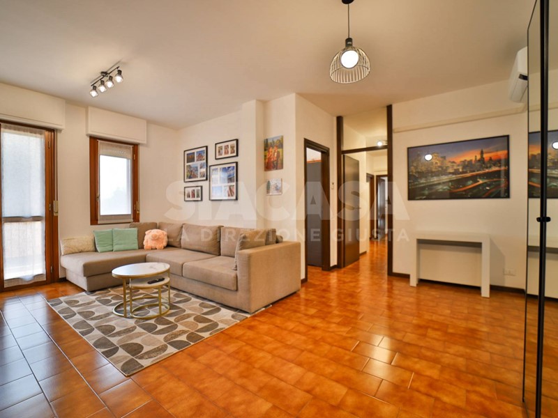 Trilocale in Vendita a Roncello, 168'000&euro;, 103 m²