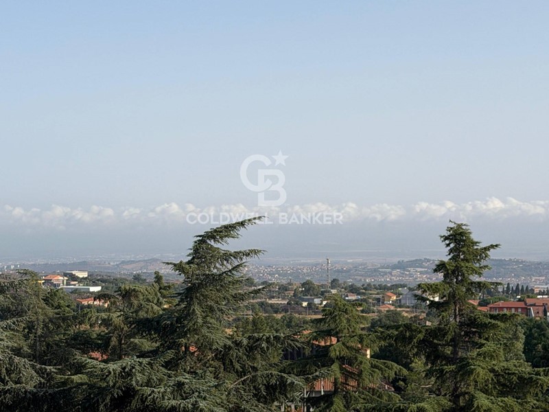 Appartamento in Vendita a Belpasso, 179'000&euro;, 182 m²