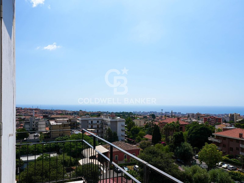 Appartamento in Vendita a Catania, 128'000&euro;, 88 m²