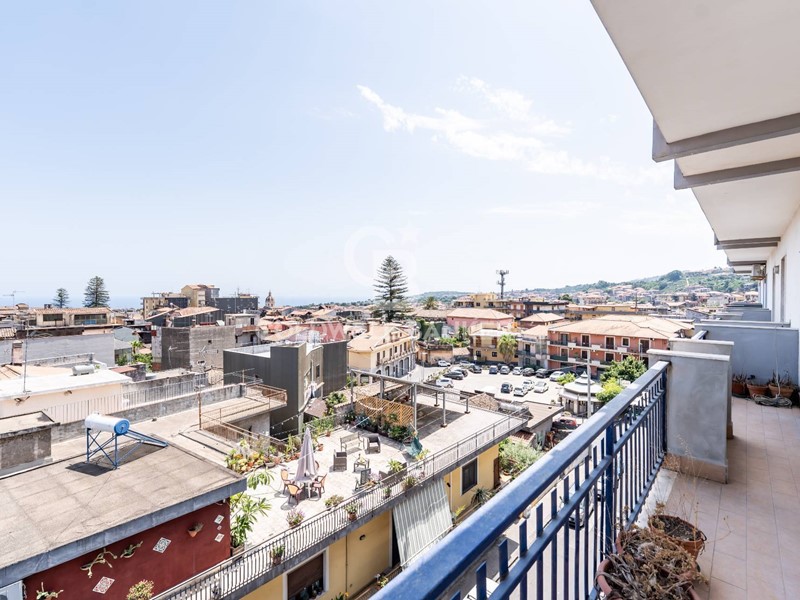 Quadrilocale in Affitto a Aci Catena, 580&euro;, 112 m²