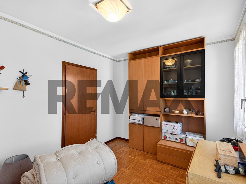 Trilocale in Vendita a Trezzano Rosa, 85'000&euro;, 80 m²