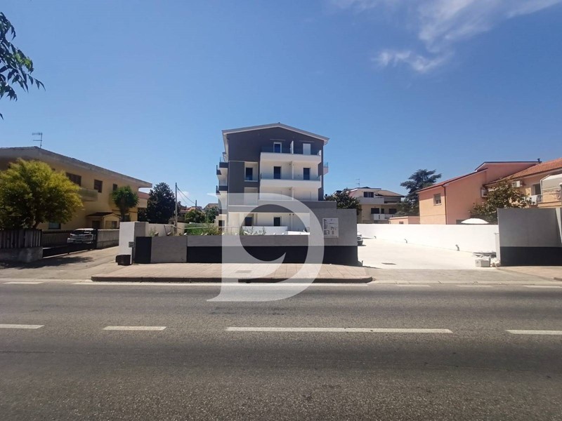 Trilocale in Vendita a Città Sant'Angelo, 228'000&euro;, 83 m²