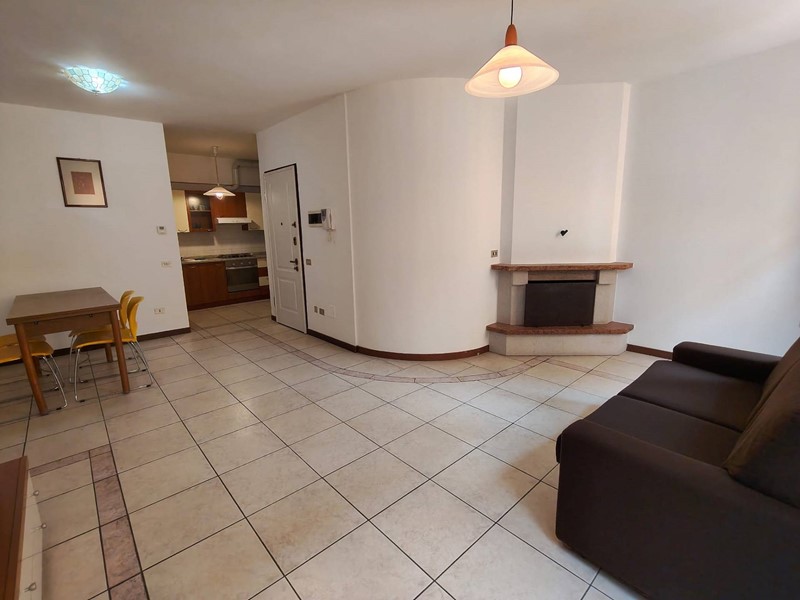 Bilocale in Affitto a Mezzago, 650&euro;, 60 m²