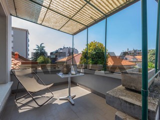 Trilocale in Affitto a Monza, 1'390&euro;, 127 m²