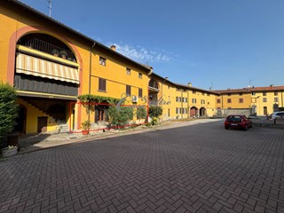 Trilocale in Vendita a Carimate, 130'000&euro;, 90 m²