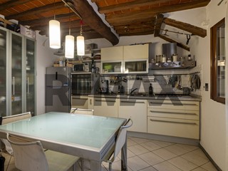 Quadrilocale in Vendita a Bucine, 124'700&euro;, 82 m²