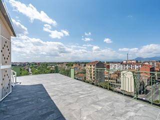 Attico in Vendita a Torino, 323'000&euro;, 105 m²