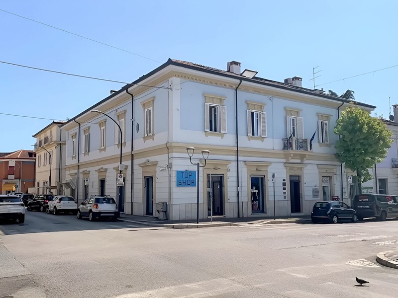 Quadrilocale in Affitto a Avezzano, 800&euro;, 110 m²