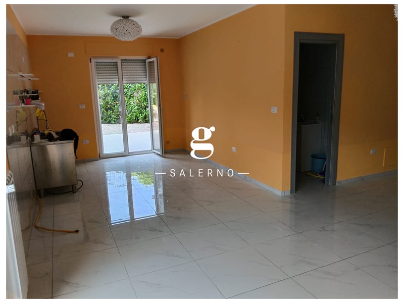 Trilocale in Vendita a Giffoni Valle Piana, 150'000&euro;, 79 m², con Box