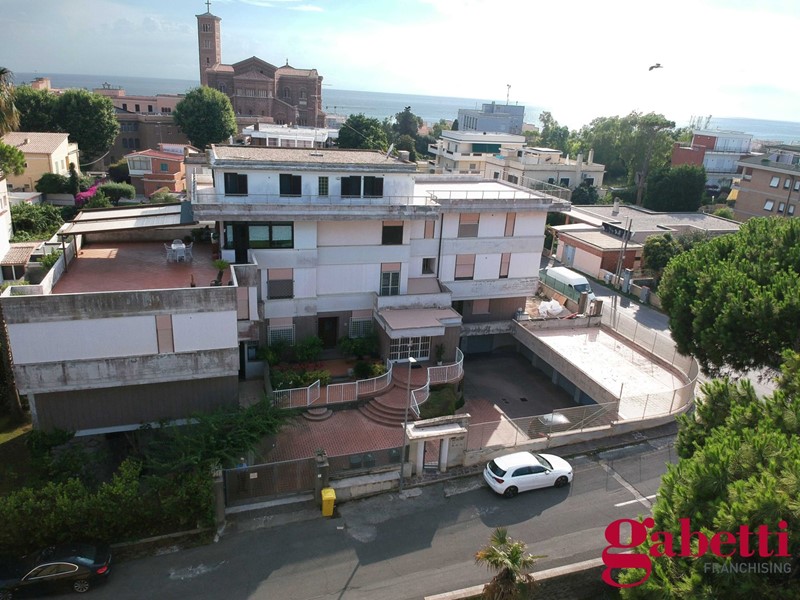 Quadrilocale in Vendita a Anzio, 218'000&euro;, 100 m², con Box
