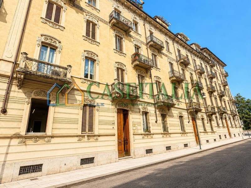 Quadrilocale in Vendita a Torino, 395'000&euro;, 110 m²