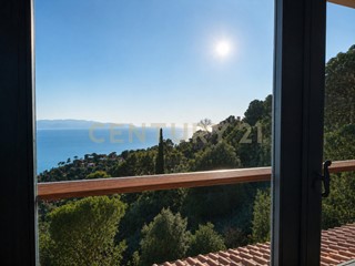 Trilocale in Vendita a Monte Argentario, zona Porto Santo Stefano - Cala Piccola, 310'000&euro;, 50 m²