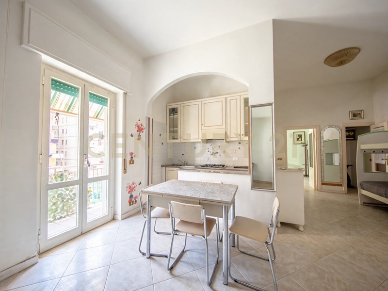 Quadrilocale in Vendita a Ladispoli, 135'000&euro;, 69 m²