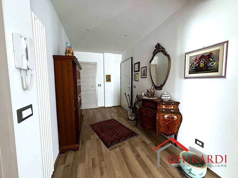 Appartamento in Affitto a Genova, zona Sestri Ponente, 850&euro;, 73 m²
