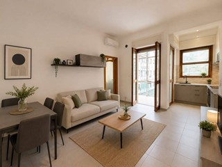 Appartamento in Vendita a Lecce, 525'000&euro;, 238 m², con Box