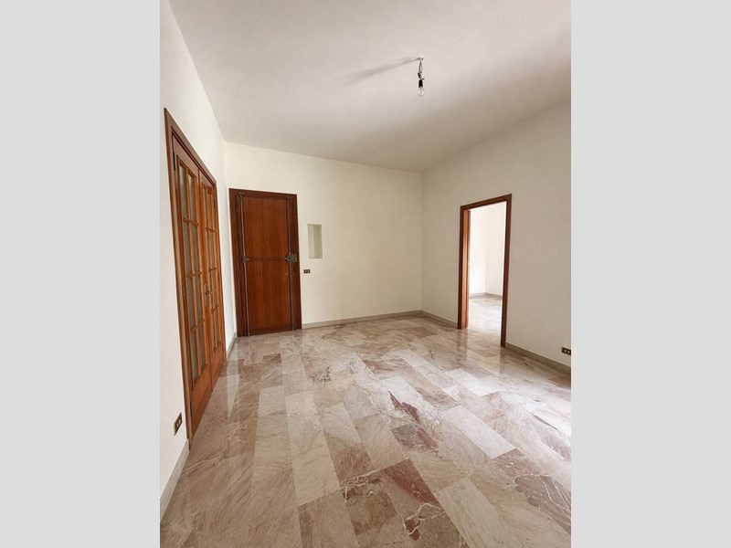 Appartamento in Vendita a Lecce, 275'000&euro;, 138 m², con Box