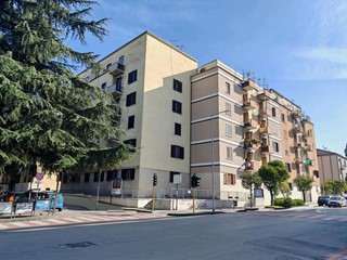 Quadrilocale in Vendita a Benevento, 135'000&euro;, 100 m²