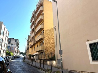 Appartamento in Affitto a Benevento, 800&euro;, 150 m², arredato