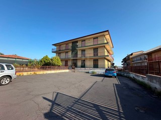 Quadrilocale in Vendita a Camporotondo Etneo, zona Centro, 212'000&euro;, 110 m²