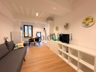 Trilocale in Affitto a Siena, zona Centro storico, 850&euro;, 50 m², arredato
