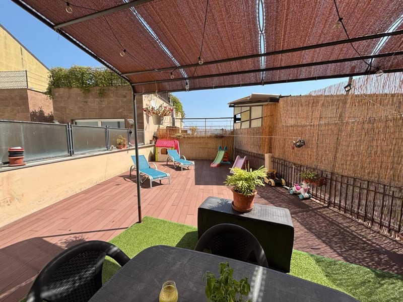 Trilocale in Vendita a Savona, zona PORTO, 240'000&euro;, 85 m², arredato