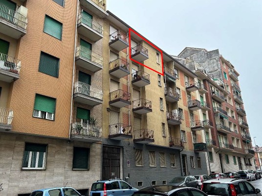 Bilocale in Vendita a Torino, 45'000&euro;, 59 m²