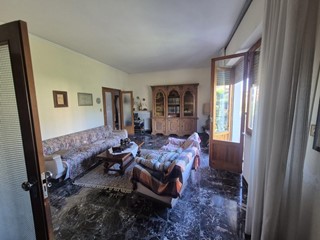 Appartamento in Vendita a Siena, 390'000&euro;, 189 m², arredato
