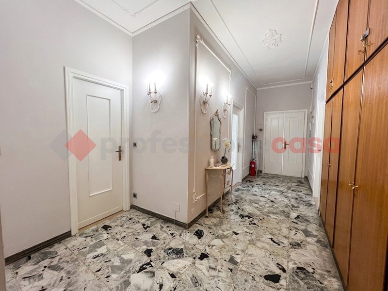 Quadrilocale in Affitto a Verona, 850&euro;, 105 m², arredato, con Box