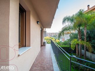 Trilocale in Vendita a Casteldaccia, 135'000&euro;, 75 m², arredato
