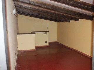 Trilocale in Vendita a Belmonte Mezzagno, 58'000&euro;, 73 m²