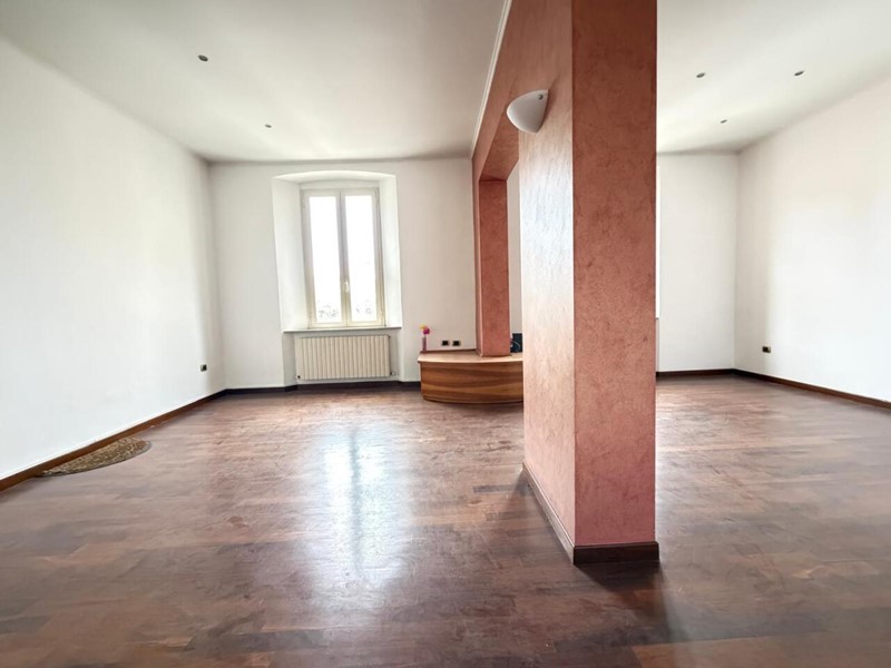 Appartamento in Affitto a Francavilla al Mare, 900&euro;, 165 m²