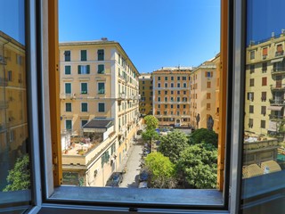Appartamento in Vendita a Genova, zona Foce, 245'000&euro;, 126 m²