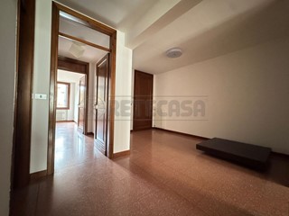 Trilocale in Affitto a Bassano del Grappa, 850&euro;, 80 m², arredato