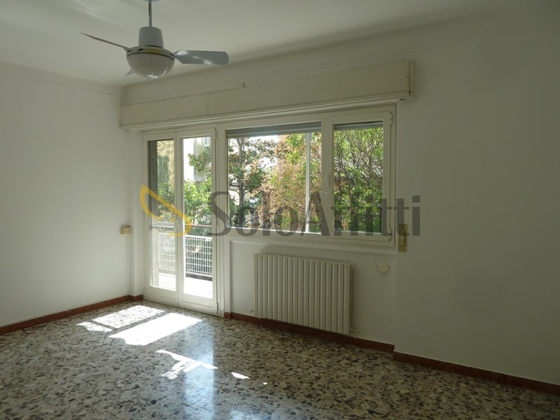 Quadrilocale in Affitto a Sanremo, 660&euro;, 71 m²