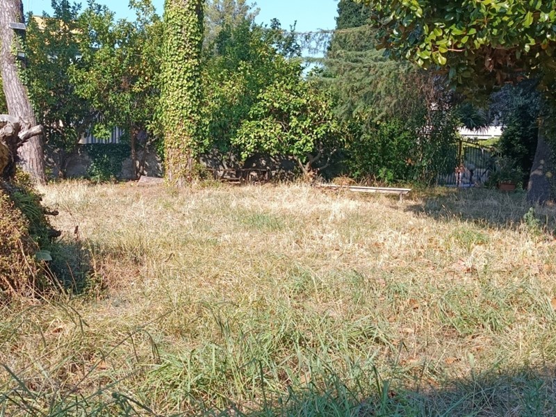 Quadrilocale in Vendita a Massarosa, 100'000&euro;, 250 m²
