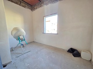 Trilocale in Vendita a Cascina, 155'000&euro;, 58 m²