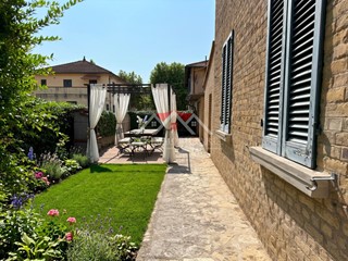 Appartamento in Vendita a Montecatini Val di Cecina, zona Ponteginori, 145'000&euro;, 91 m², arredato