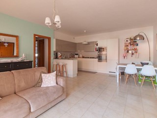 Quadrilocale in Vendita a Pisa, zona Riglione Oratoio, 216'000&euro;, 86 m²