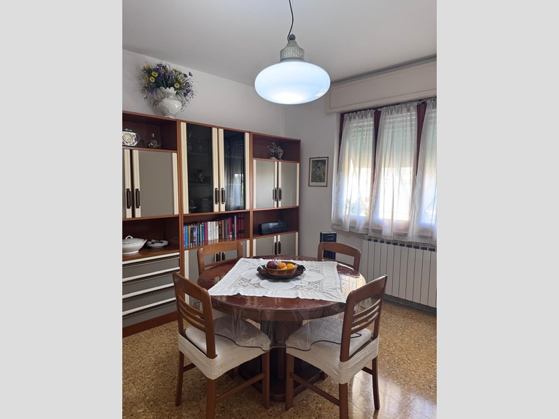 Trilocale in Vendita a Massa, 110'000&euro;, 55 m²