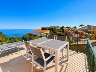 Quadrilocale in Vendita a Vernazza, zona Corniglia, 319'900&euro;, 60 m², arredato
