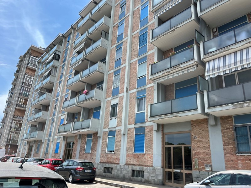 Appartamento in Vendita a Moncalieri, 91'950&euro;, 160 m²