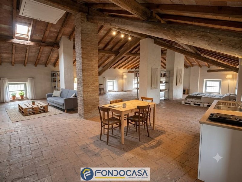 Attico in Vendita a Roncadelle, 35'000&euro;, 140 m²