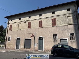 Attico in Vendita a Roncadelle, 35'000&euro;, 140 m²