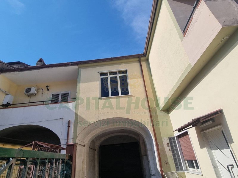 Quadrilocale in Vendita a Portico di Caserta, 110'000&euro;, 143 m²