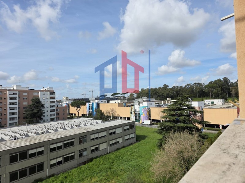 Appartamento in Vendita a Roma, 529'000&euro;, 140 m²