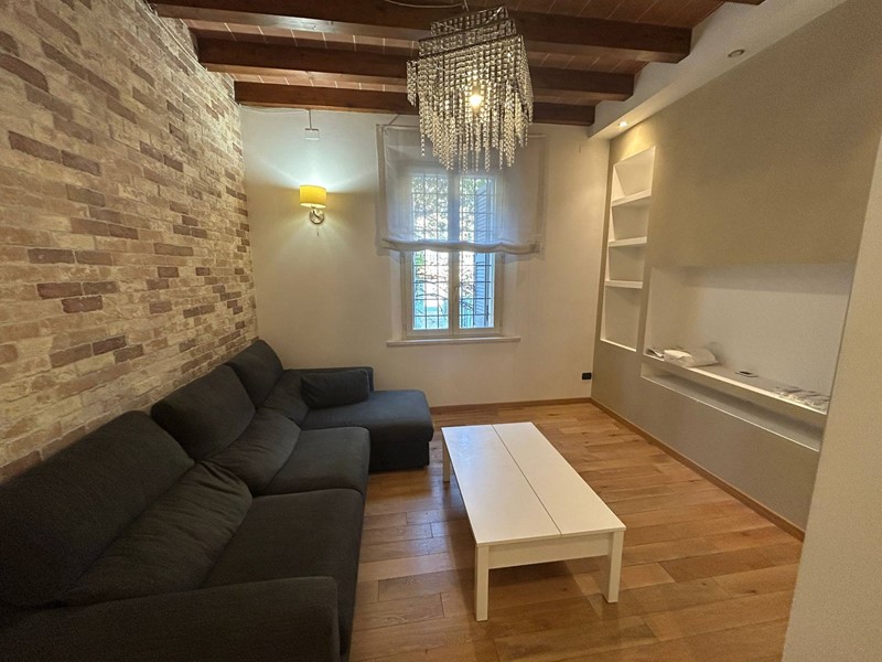 Appartamento in Affitto a Modena, 985&euro;, 90 m²